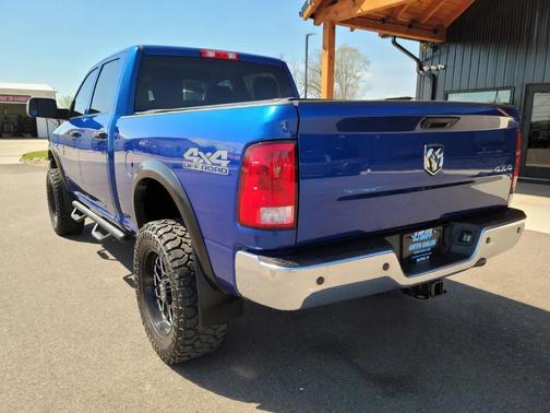 Blue Streak Pearlcoat 2018 RAM 2500 Tradesman Crew Cab 4x4 6'4' Box