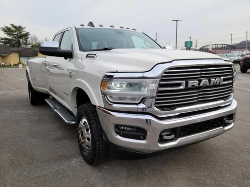 2019 RAM 3500 Laramie Crew Cab 4x4 8' Box