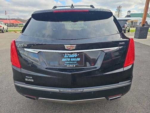 Stellar Black Metallic 2017 Cadillac XT5 Platinum