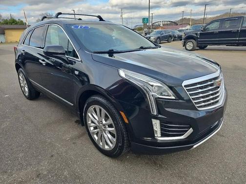 Stellar Black Metallic 2017 Cadillac XT5 Platinum