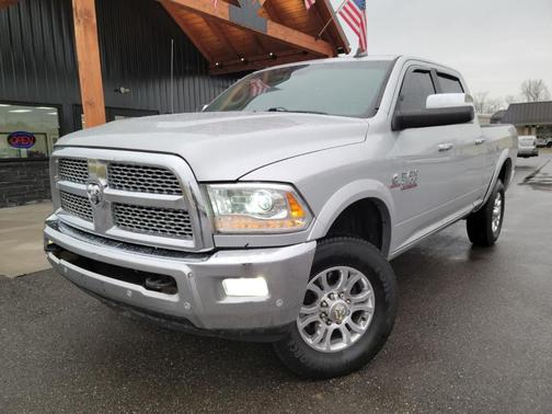 2018 RAM 2500 Laramie Crew Cab 4x4 6'4' Box