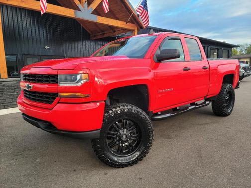 2018 Chevrolet Silverado 1500 Custom