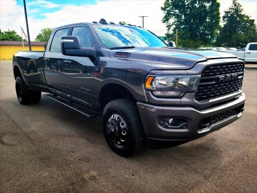 2024 RAM 3500 Big Horn Crew Cab 4x4 8' Box