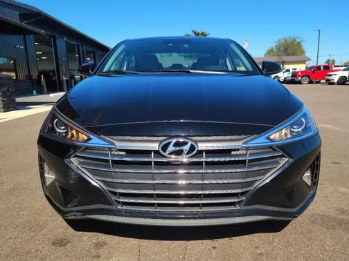 2020 Hyundai ELANTRA Limited