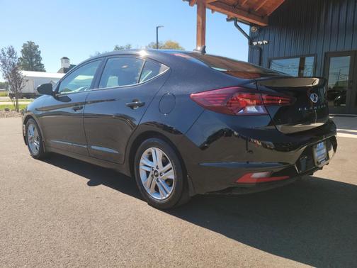 2020 Hyundai ELANTRA Limited
