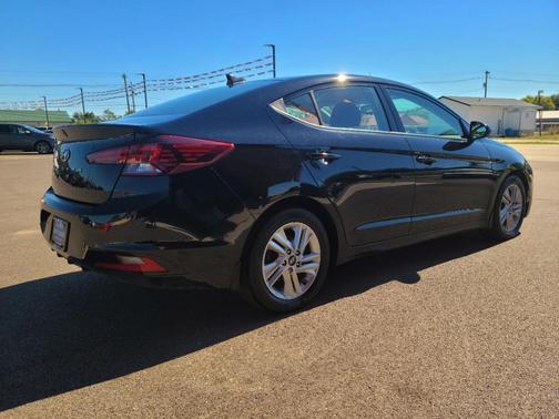 2020 Hyundai ELANTRA Limited
