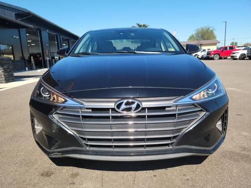 2020 Hyundai ELANTRA Limited