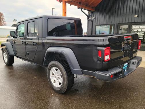 2023 Jeep Gladiator Sport S