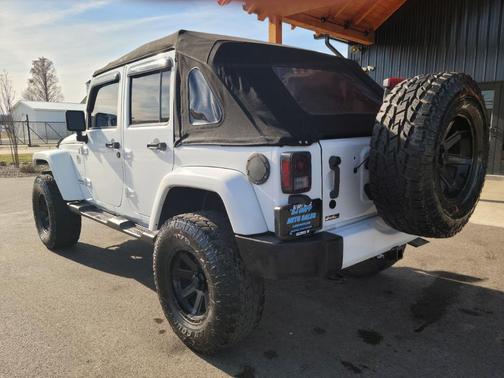 2014 Jeep Wrangler Unlimited Sahara