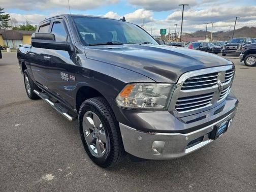 Granite Crystal Metallic Clearcoat 2016 RAM 1500 Big Horn