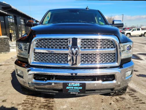 2017 RAM 2500 Laramie Mega Cab 4x4 6'4' Box