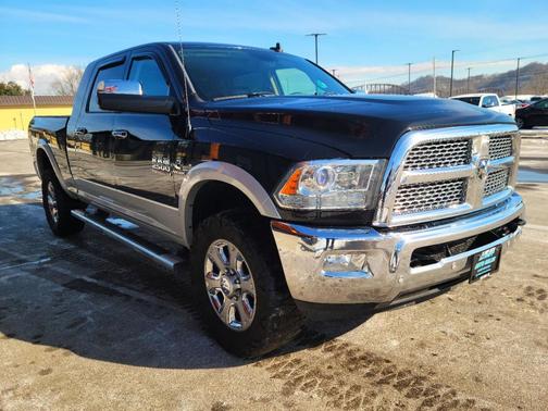 2017 RAM 2500 Laramie Mega Cab 4x4 6'4' Box
