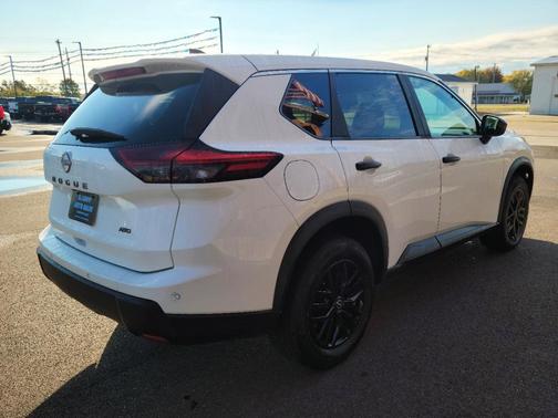 2024 Nissan Rogue S