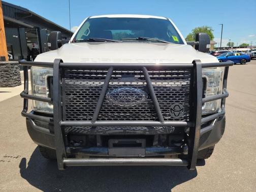 Oxford White 2017 Ford F-250 XL