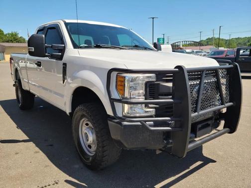 Oxford White 2017 Ford F-250 XL