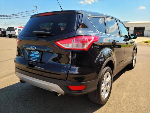 Tuxedo Black 2015 Ford Escape SE