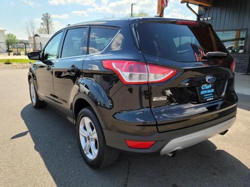 Tuxedo Black 2015 Ford Escape SE