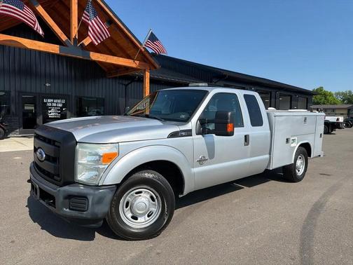 Ingot Silver Metallic 2011 Ford F-350 XL