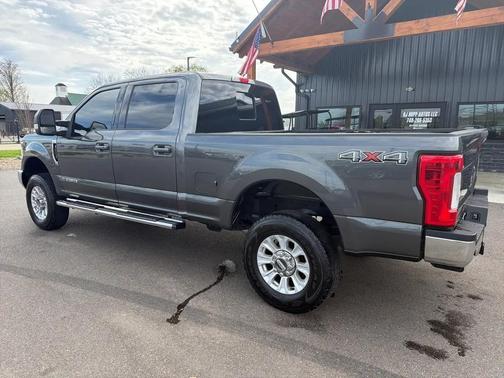 Gray 2019 Ford F-250 Lariat