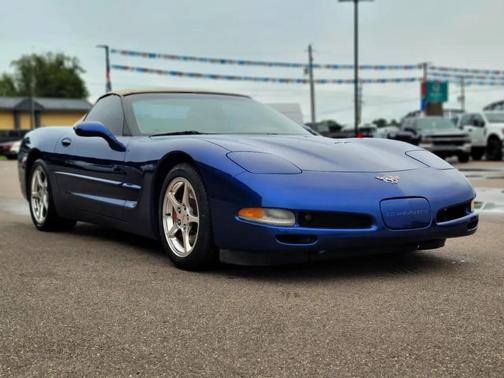 LeMans Blue Metallic 2004 Chevrolet Corvette Base