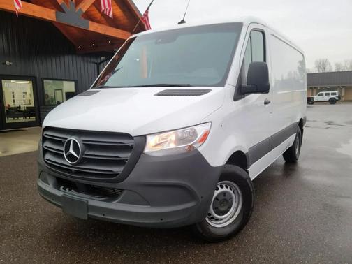 2022 Mercedes-Benz Sprinter 1500 Standard Roof I4