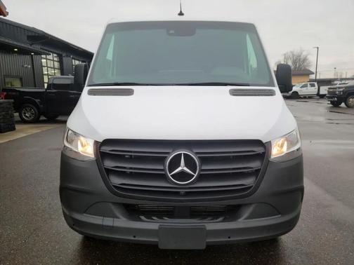 2022 Mercedes-Benz Sprinter 1500 Standard Roof I4