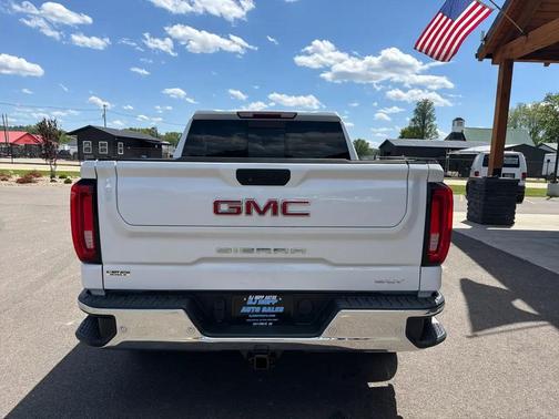 White 2019 GMC Sierra 1500 SLT