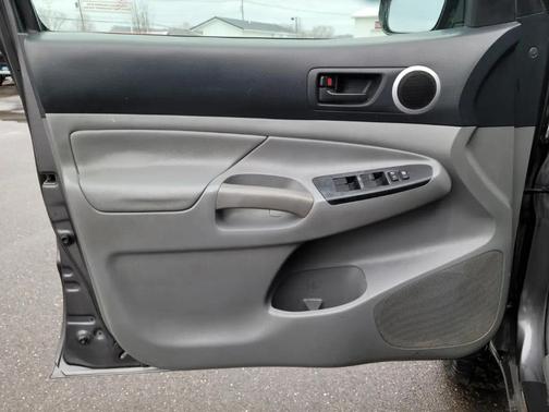 2015 Toyota Tacoma Base