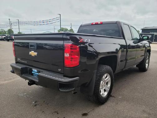Havana Metallic 2018 Chevrolet Silverado 1500 2LT