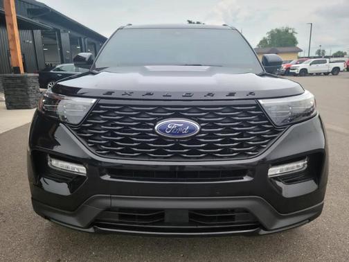 Agate Black Metallic 2023 Ford Explorer ST-Line