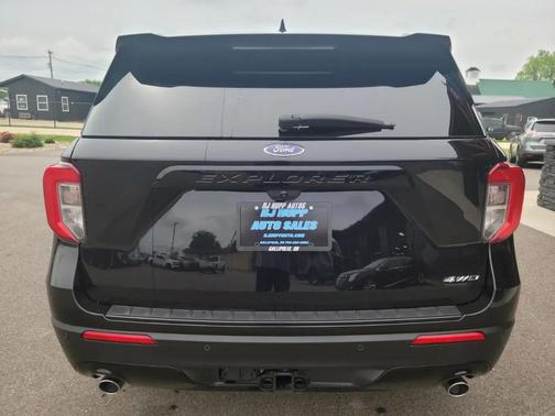 Agate Black Metallic 2023 Ford Explorer ST-Line