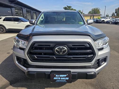 2018 Toyota Tacoma SR