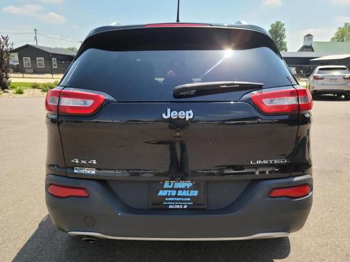 Brilliant Black Crystal Pearlcoat 2016 Jeep Cherokee Limited