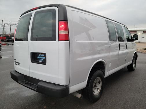 2011 Chevrolet Express 2500 Work Van