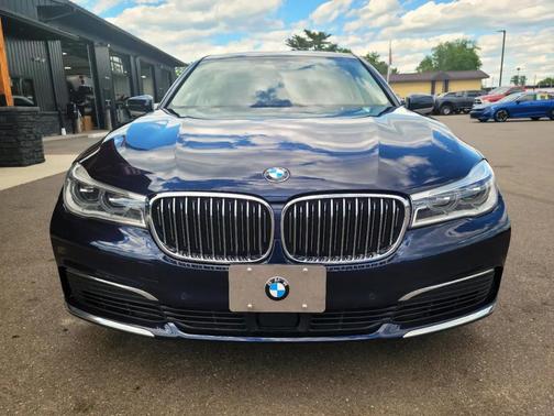 Imperial Blue Metallic 2019 BMW 750 i xDrive