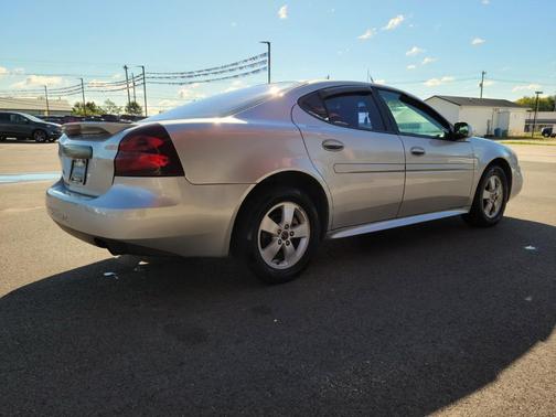 2005 Pontiac Grand Prix Base