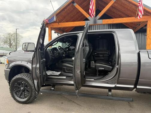 Granite Crystal Metallic Clearcoat 2019 RAM 2500 Limited Mega Cab 4x4 6'4' Box