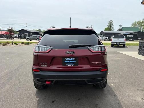 Velvet Red Pearlcoat 2019 Jeep Cherokee Trailhawk