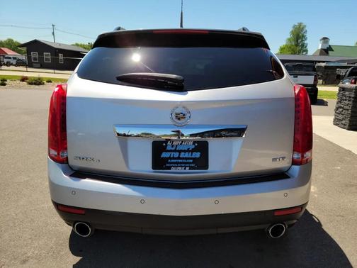 Radiant Silver Metallic 2014 Cadillac SRX Luxury Collection
