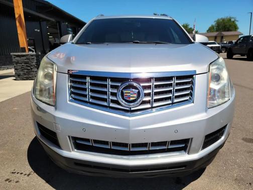 Radiant Silver Metallic 2014 Cadillac SRX Luxury Collection