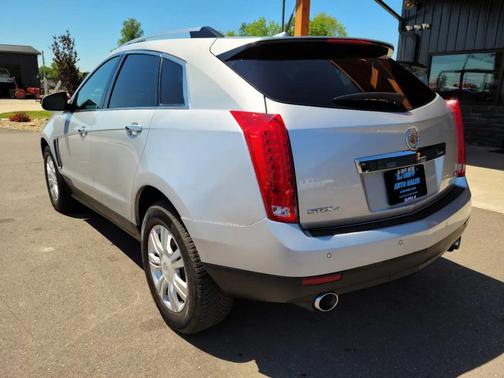 Radiant Silver Metallic 2014 Cadillac SRX Luxury Collection