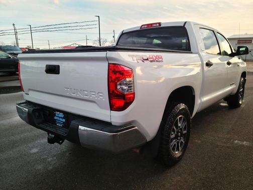 2015 Toyota Tundra SR5