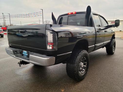 2004 Dodge Ram 2500 SLT Quad Cab