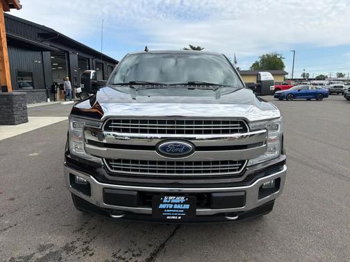 Red 2018 Ford F-150 XLT