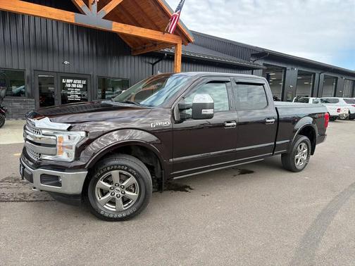 Red 2018 Ford F-150 XLT