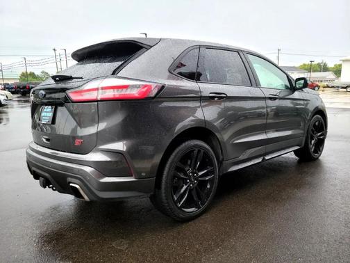 2019 Ford Edge ST