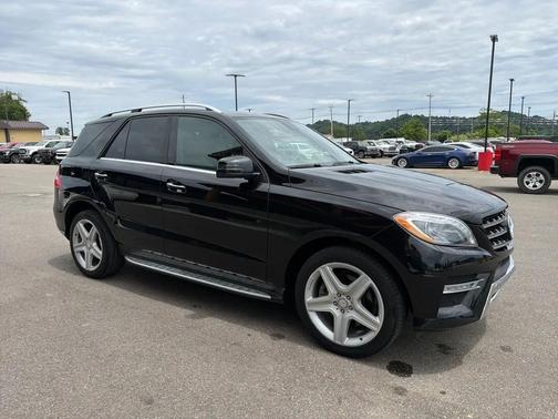 Black 2015 Mercedes-Benz M-Class 4MATIC