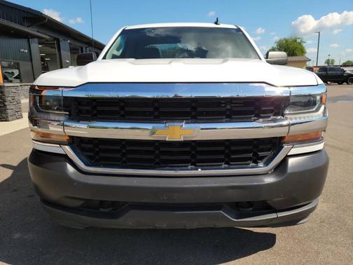 Summit White 2019 Chevrolet Silverado 1500 WT
