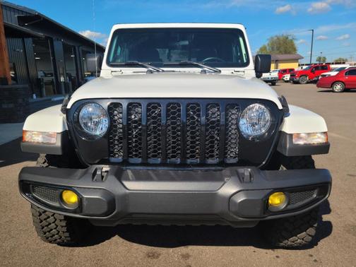 2022 Jeep Gladiator Sport