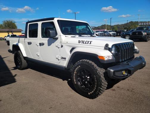 2022 Jeep Gladiator Sport